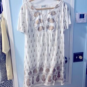 NWT off-white and gold printed dress size extra large